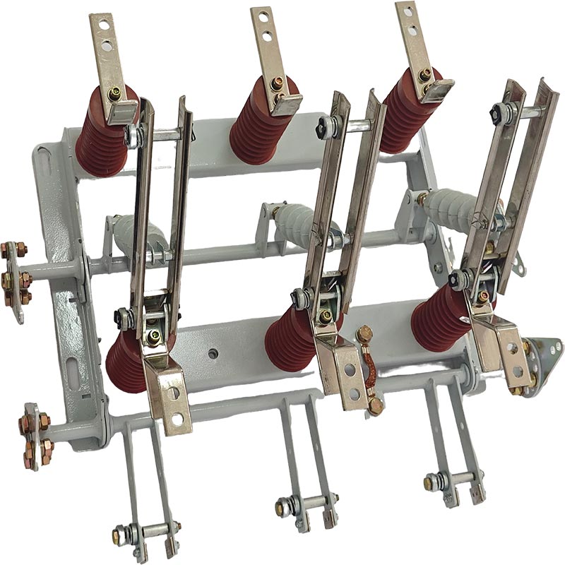 Sisäkäyttöinen korkeajänniteerotin